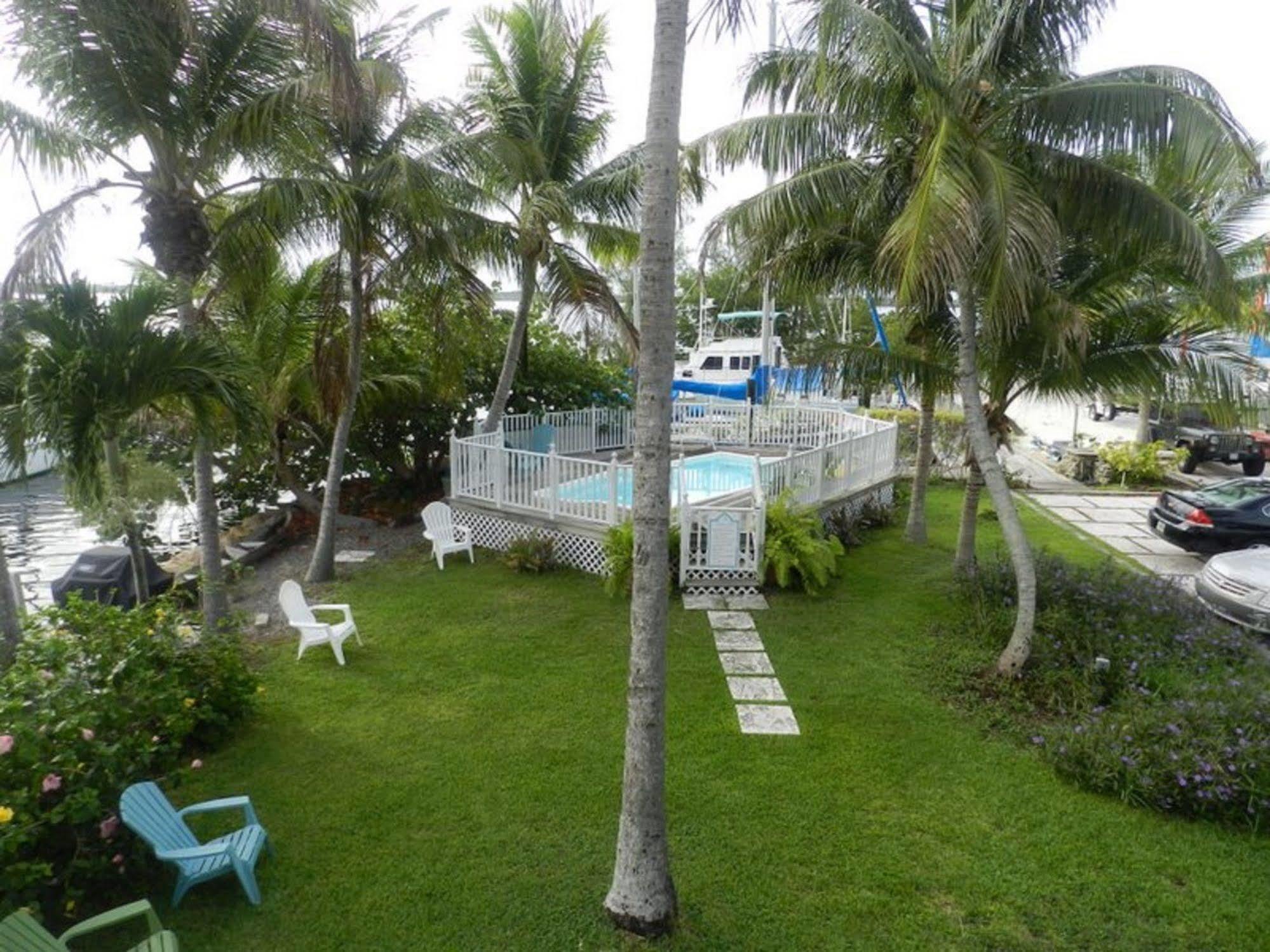 Tarpon Flats Inn & Marina - Key Largo Bagian luar foto